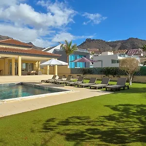  Villa 5 Bedrooms